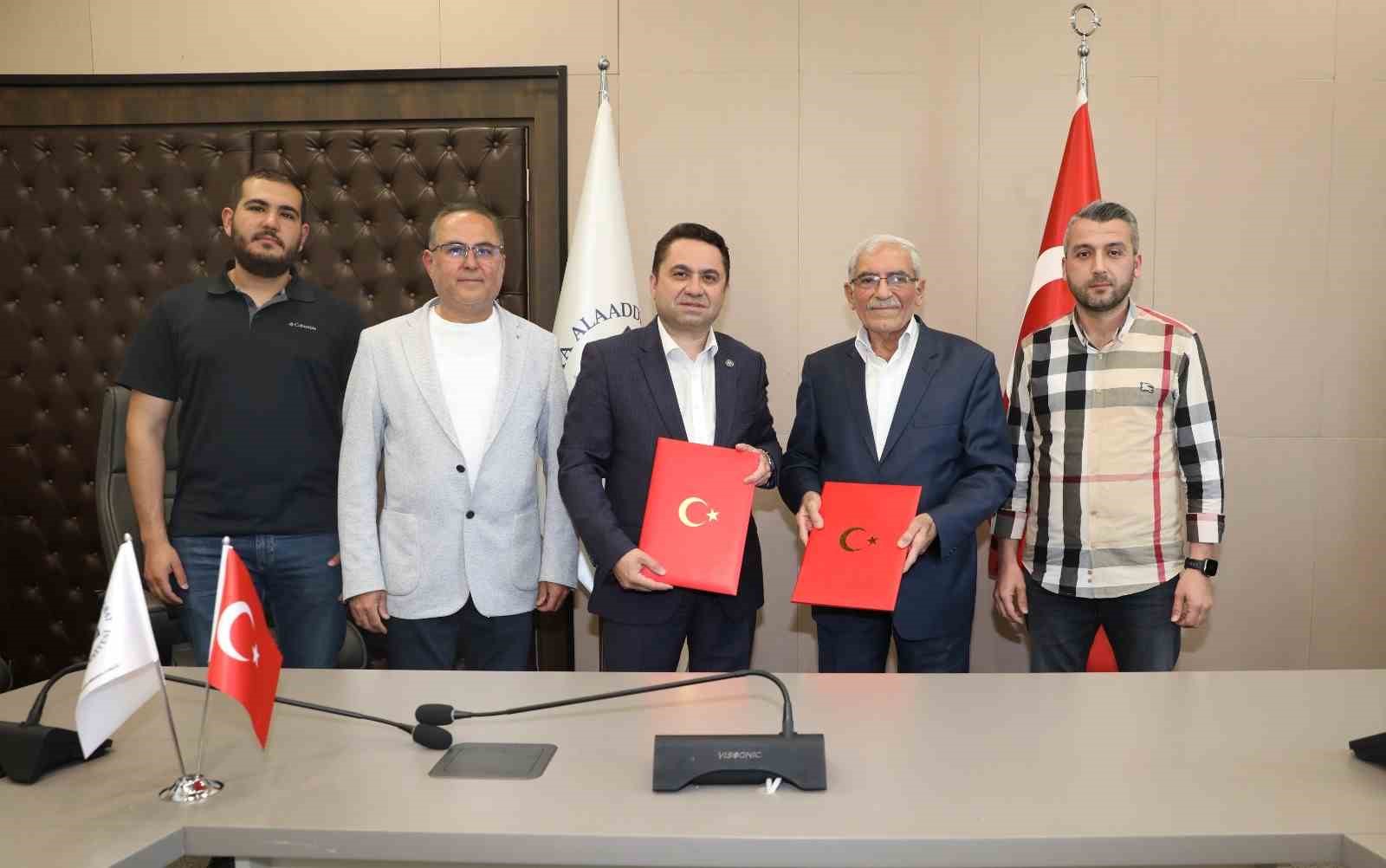Alanyalı hayırseverden ALK&Uuml;&rsquo;ye bina bağışı
