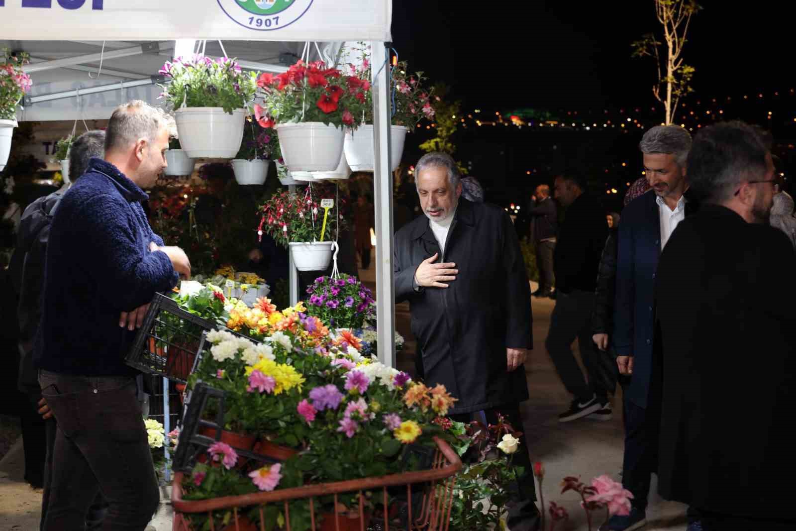 Talas &Ccedil;i&ccedil;ek Şenliği&rsquo;nde Grup Şantiye&rsquo;den unutulmaz gece
