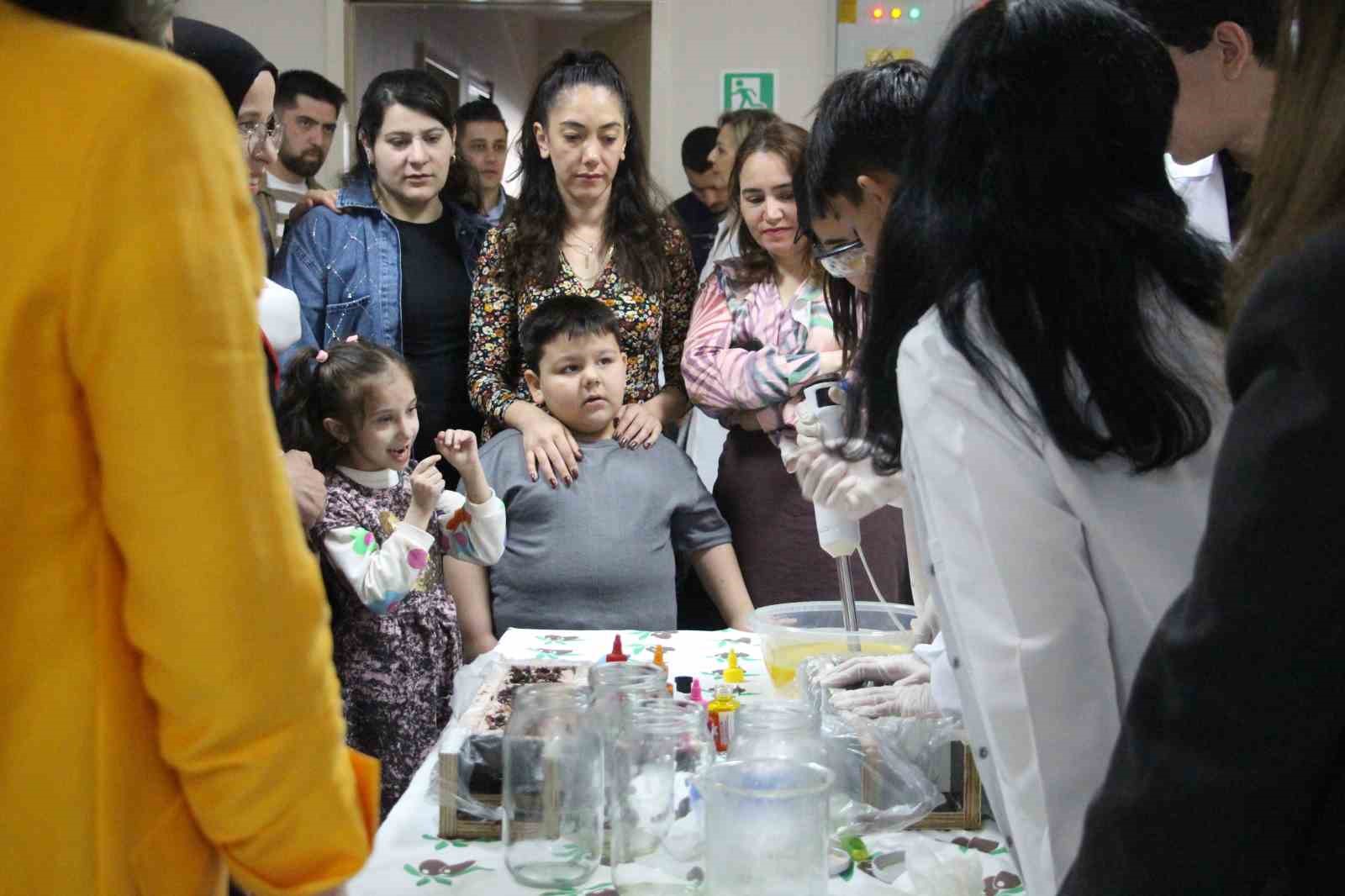 Bolu&rsquo;da &ouml;zel &ouml;ğrenciler atık yağlardan sabun yapmayı &ouml;ğrendi
