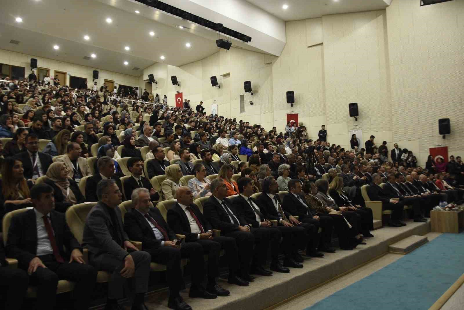 Bitlis&rsquo;te bilim ve sağlık buluşması
