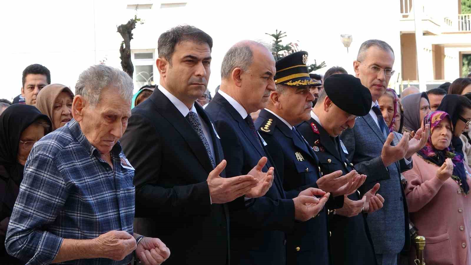 Ordu&rsquo;da trafik kazasında hayatını kaybeden polis i&ccedil;in resmi t&ouml;ren
