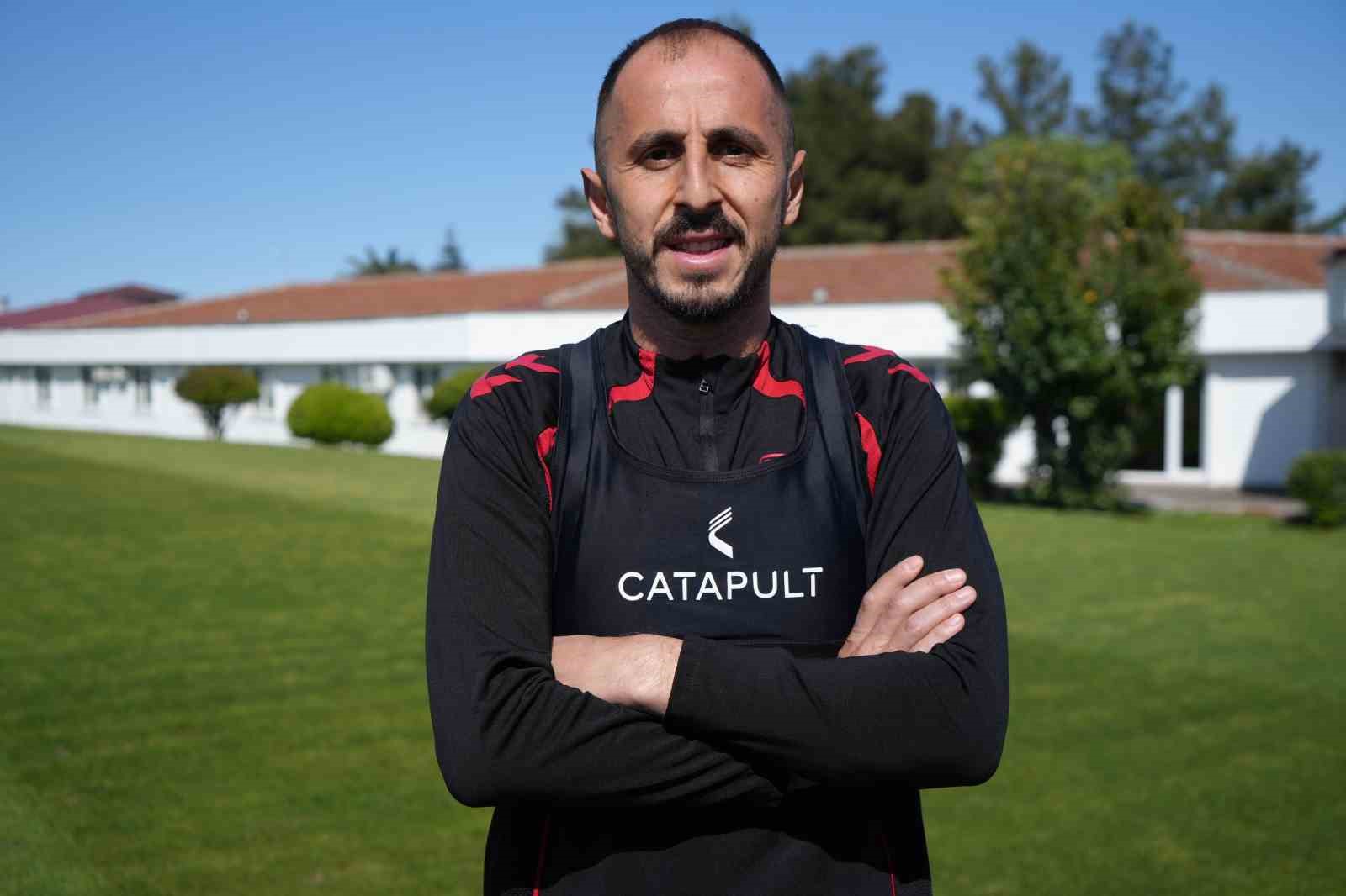 Zeki Yavru: "Futbolu Samsunspor’da bırakmak istiyorum"