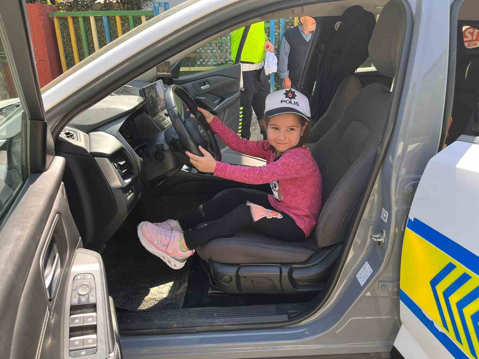 Trafik ekiplerinden hem eğitim hem denetim
