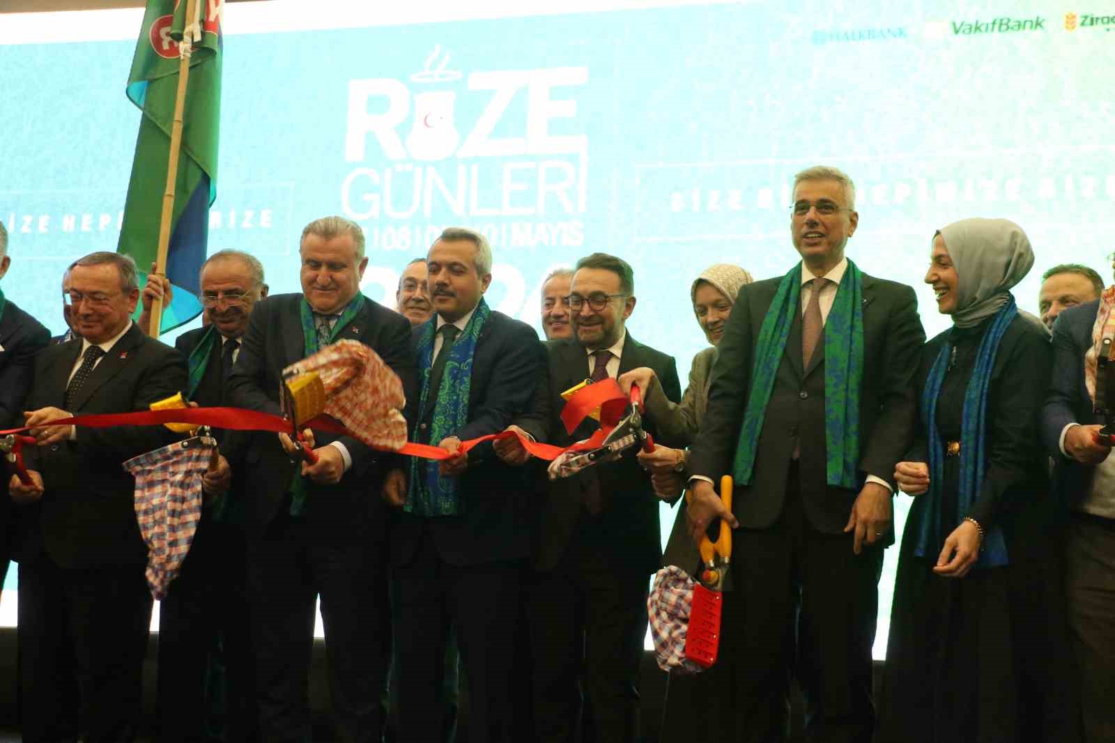 Bakan Bak ve Bakan Memişoğlu Ankara Rize G&uuml;nleri a&ccedil;ılış programında
