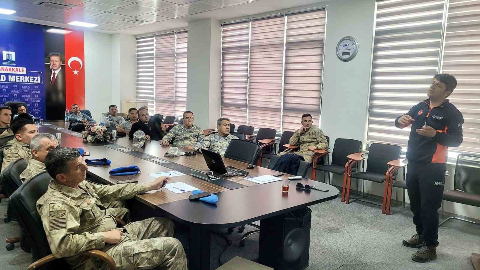 AFAD&rsquo;dan askeri personele enkazda arama kurtarma eğitimi
