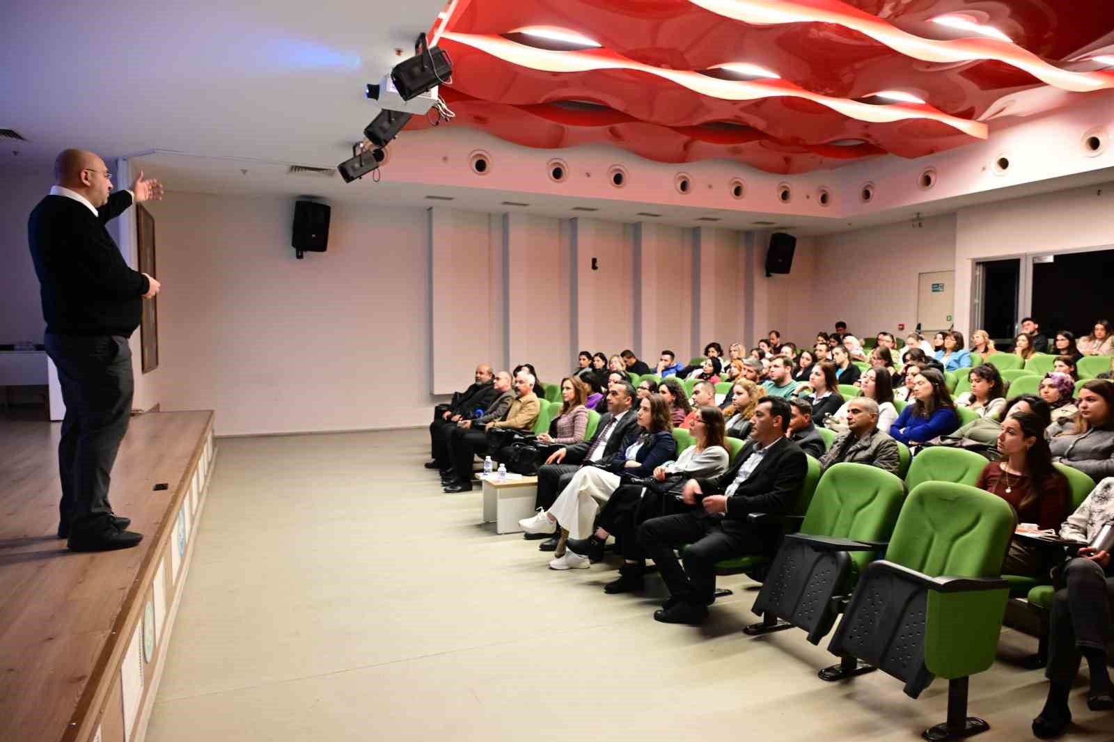 MABEM öğretmenlerine kariyer danışmanlığı semineri verildi