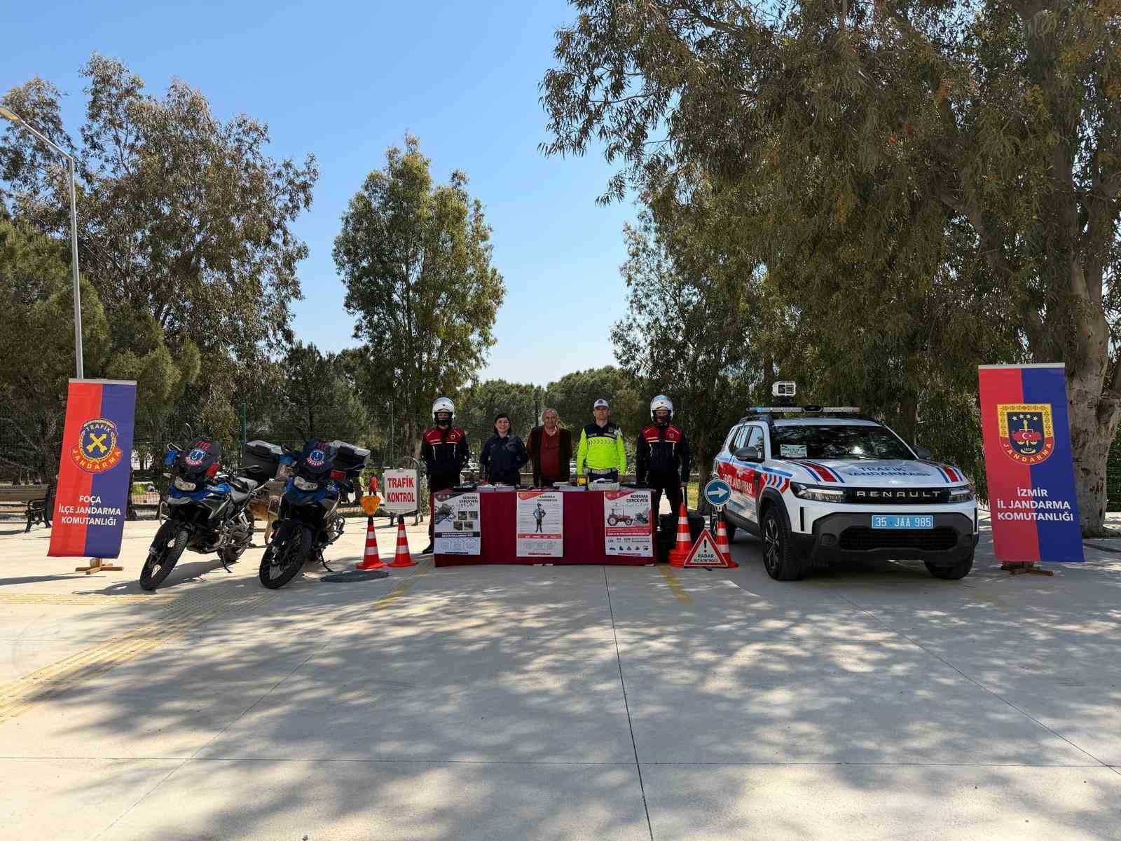 Fo&ccedil;a&rsquo;da okul &ccedil;evrelerine sıkı denetim: Kaymakam Aydın&rsquo;dan "G&uuml;venli Eğitim" talimatı
