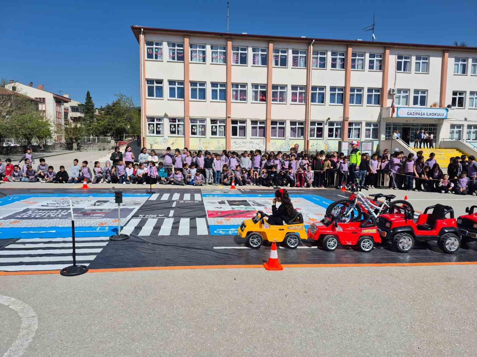 Beypazarı’nda trafik eğitim semineri