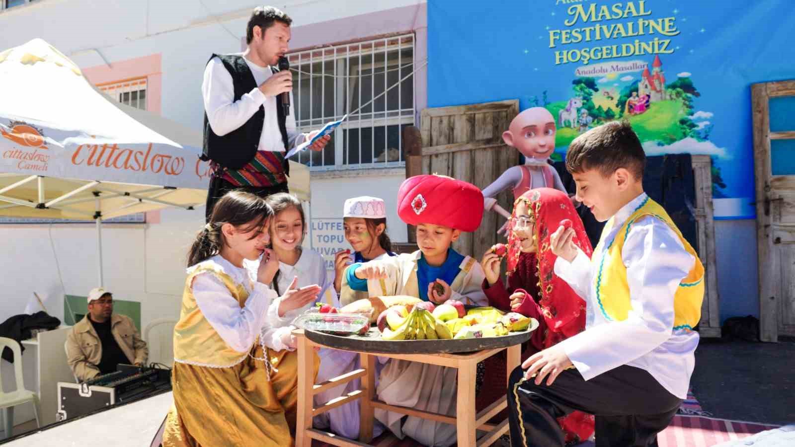 &Ccedil;ameli Masal Festivali coşkuyla tamamlandı
