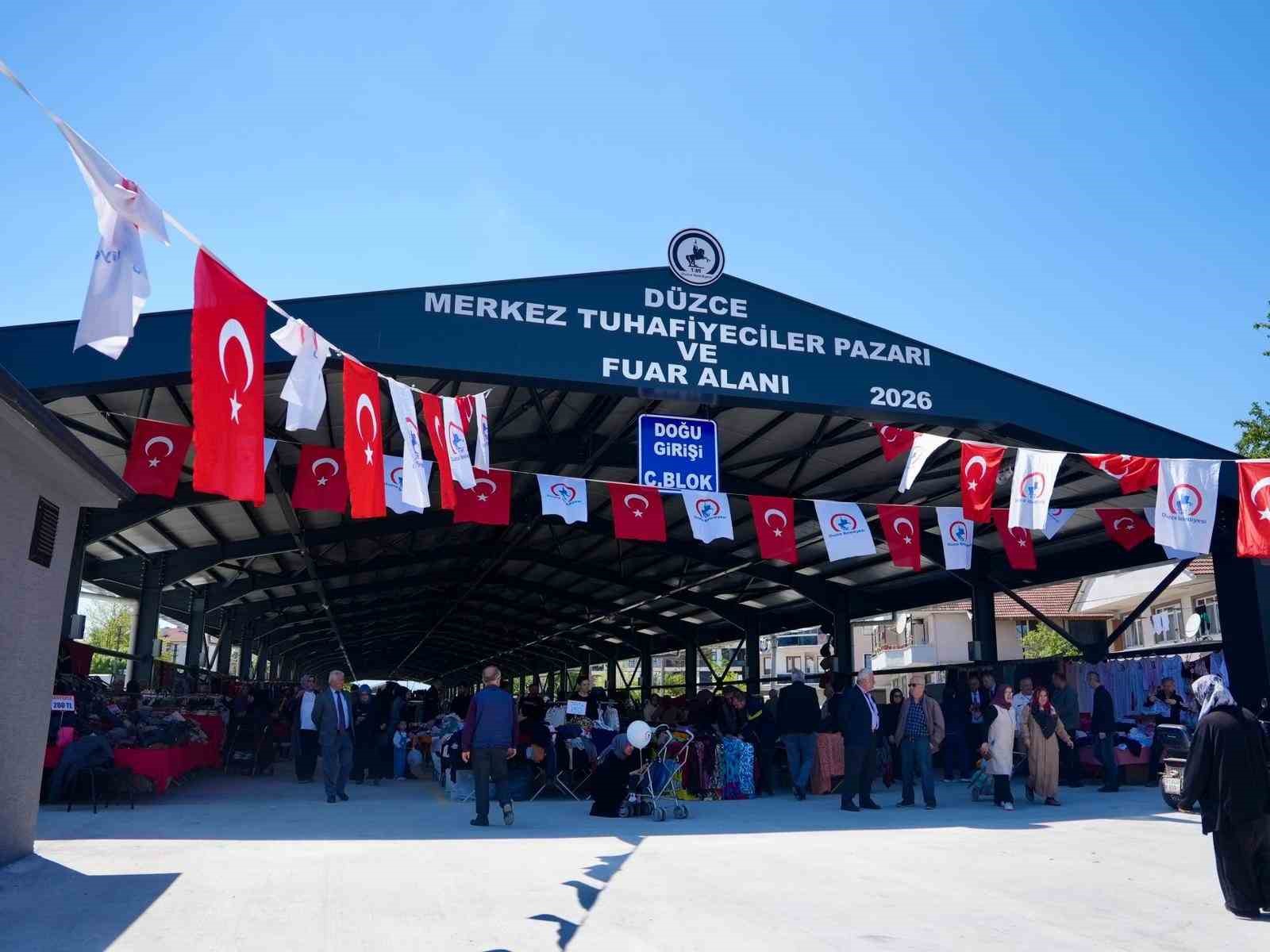 Başkan &Ouml;zl&uuml;: "Bizi arayanlar a&ccedil;ılışta bulur, şantiyede bulur"
