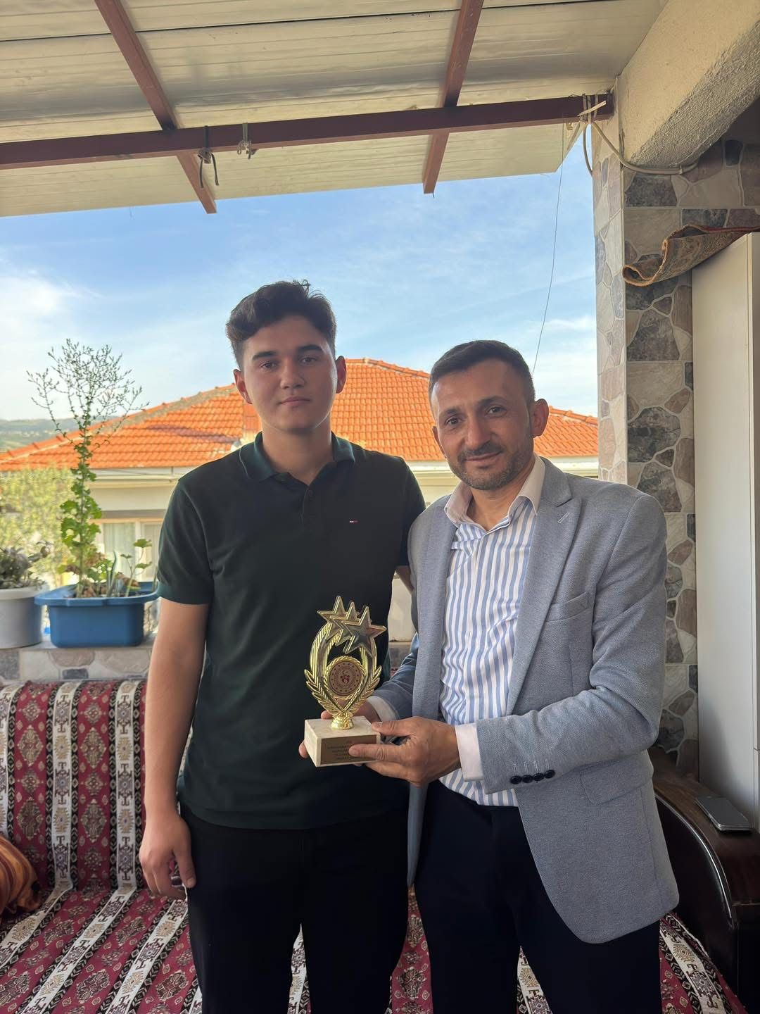 Gen&ccedil; yeteneğe moral ziyareti
