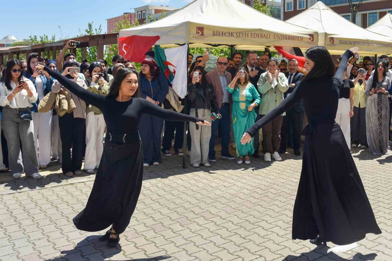 BŞEÜ’de kültür şenliği coşkusu yaşandı