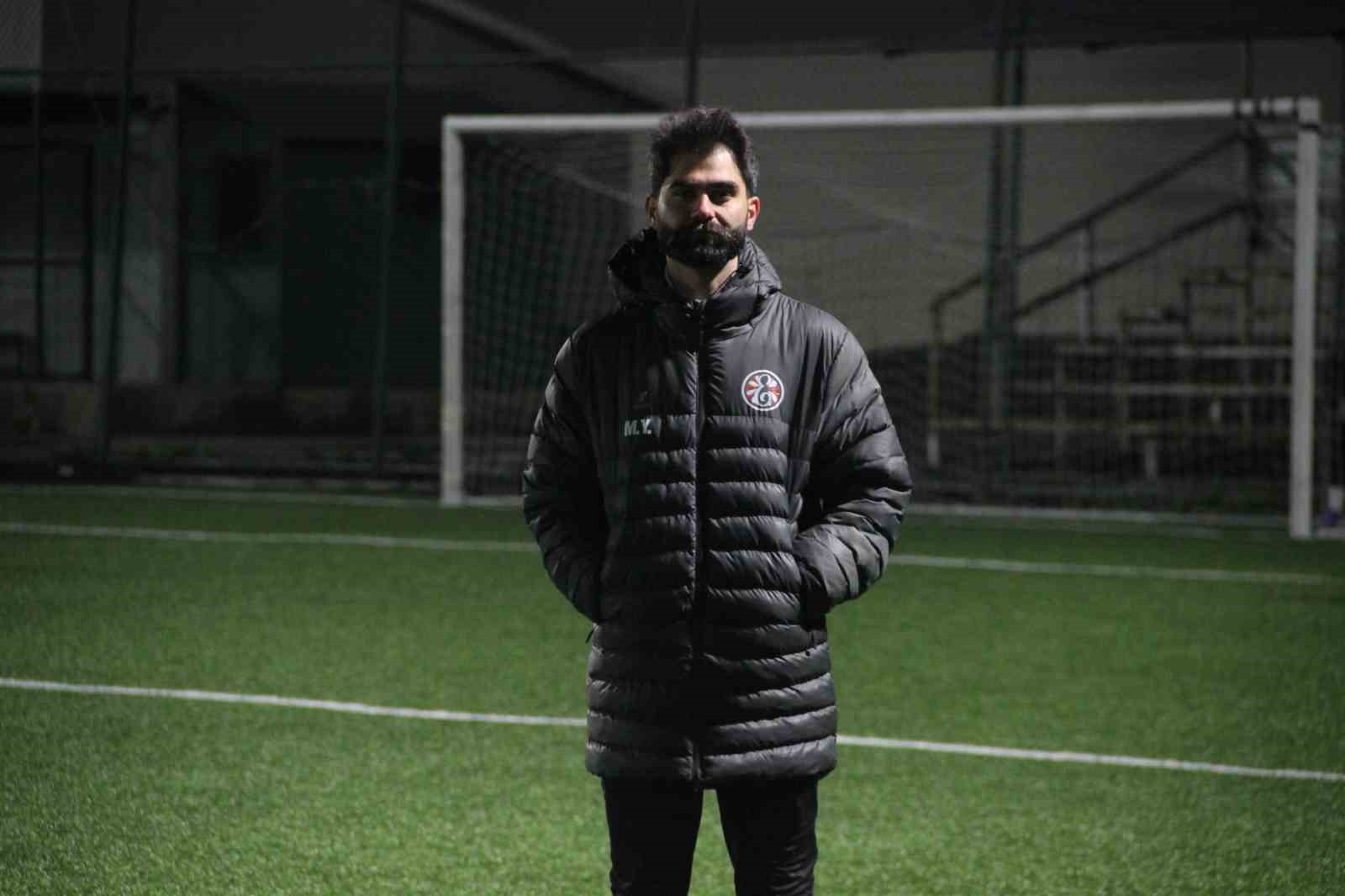 Erzurum&rsquo;un ilk kadın futbol takımı, ilk profesyonel ma&ccedil;ına &ccedil;ıkıyor
