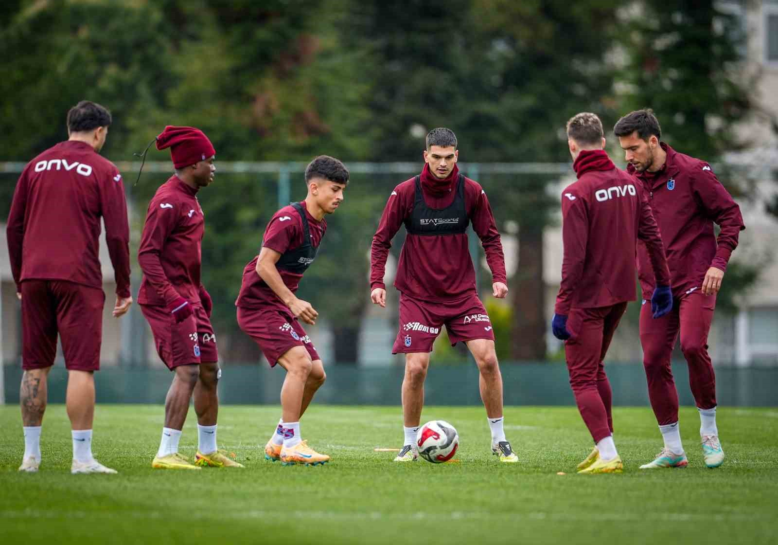 T&uuml;rkiye Kupası&rsquo;nı hedefleyen Trabzonspor, Beşiktaş ma&ccedil;ında da kayıp vermek istemiyor
