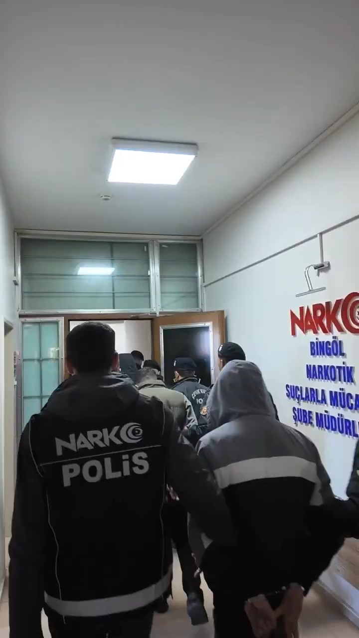 Bing&ouml;l&rsquo;de uyuşturucu operasyonu: 6 tutuklama
