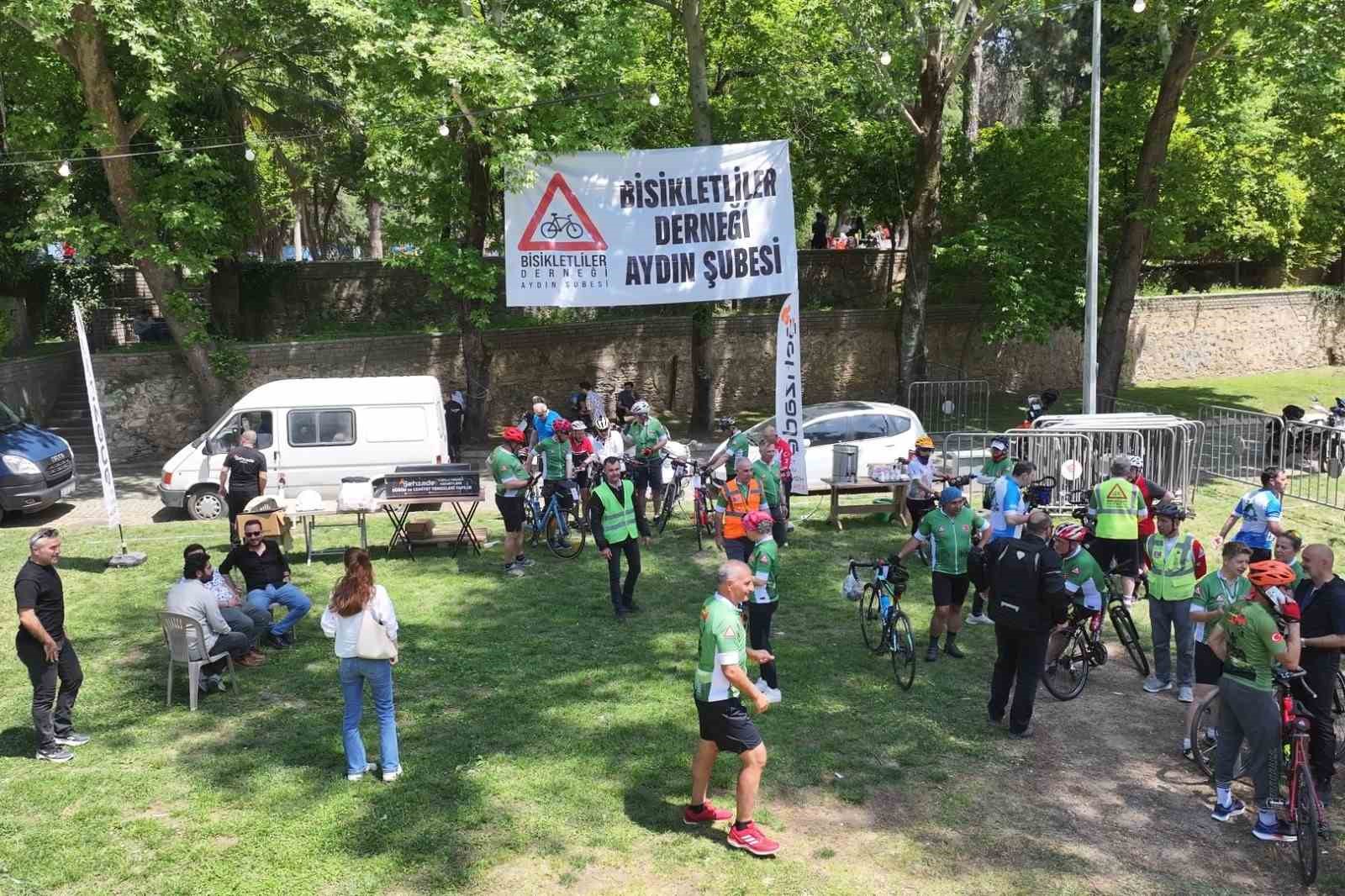 Efeler&rsquo;de Bisiklet Festivali başladı
