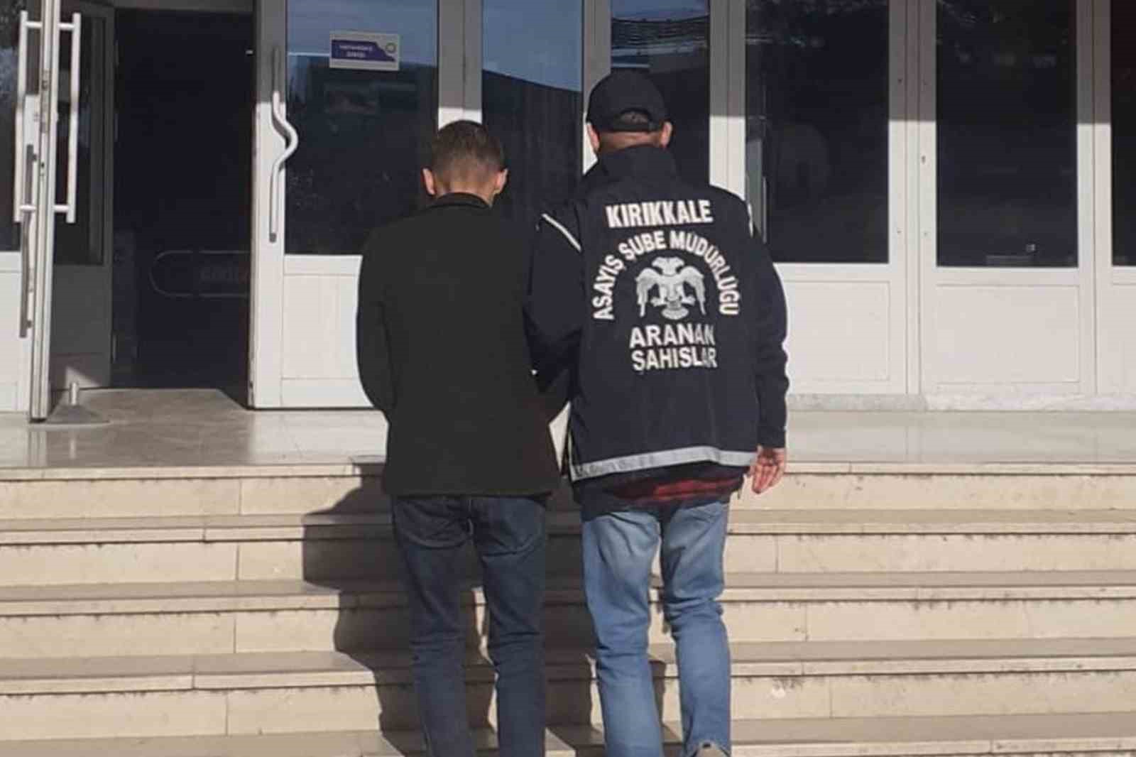 Kırıkkale&rsquo;de firari 2 h&uuml;k&uuml;ml&uuml; yakalandı
