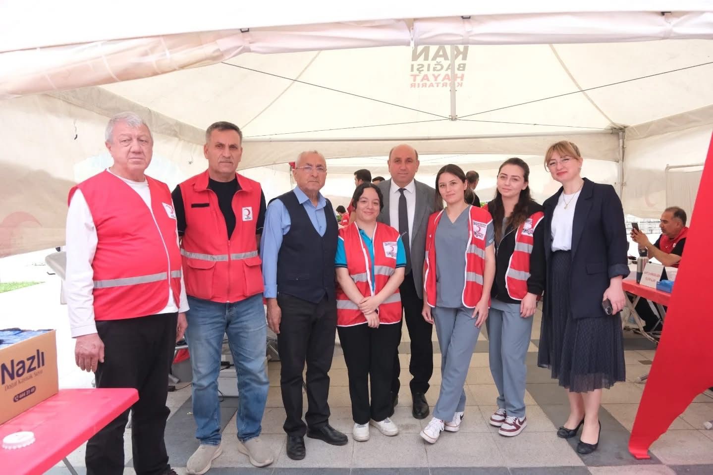 Vatandaşlardan Kızılay&rsquo;ın kan bağışı kampanyasına destek
