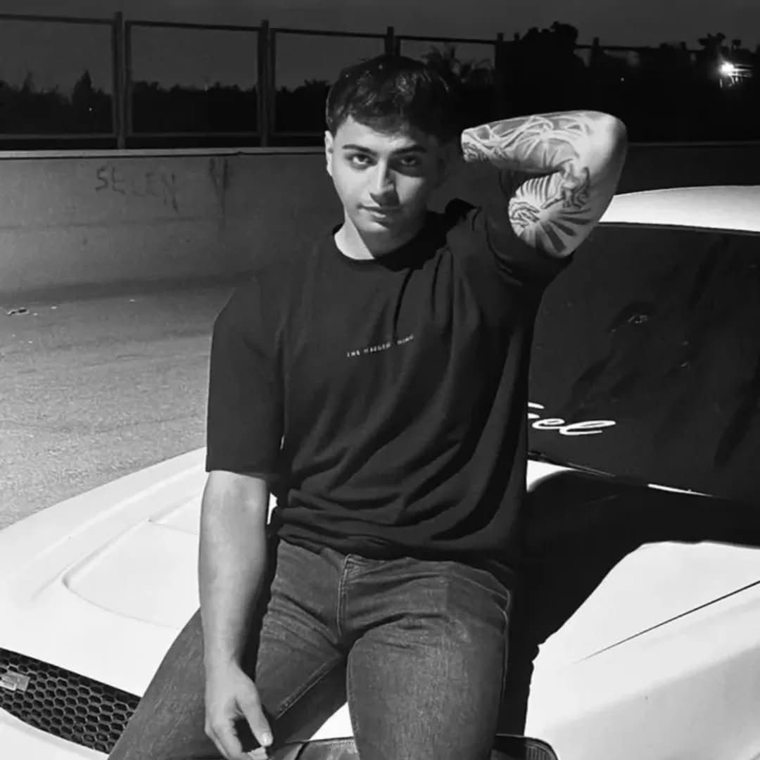 Motosiklet kazasında yaralanan gen&ccedil;, 7 g&uuml;nl&uuml;k yaşam savaşını kaybetti
