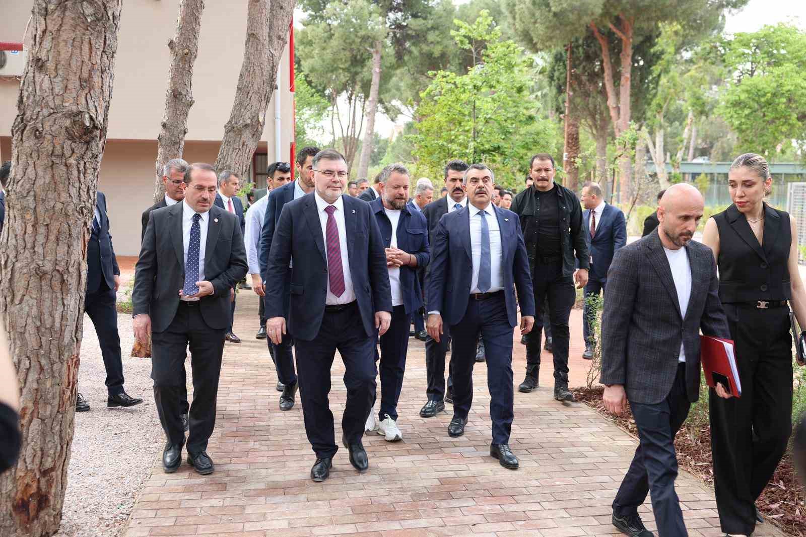 Bakan Tekin: "T&uuml;rkiye&rsquo;de okul &ouml;ncesi okullaşma oranı y&uuml;zde 94 seviyesine ulaştı"
