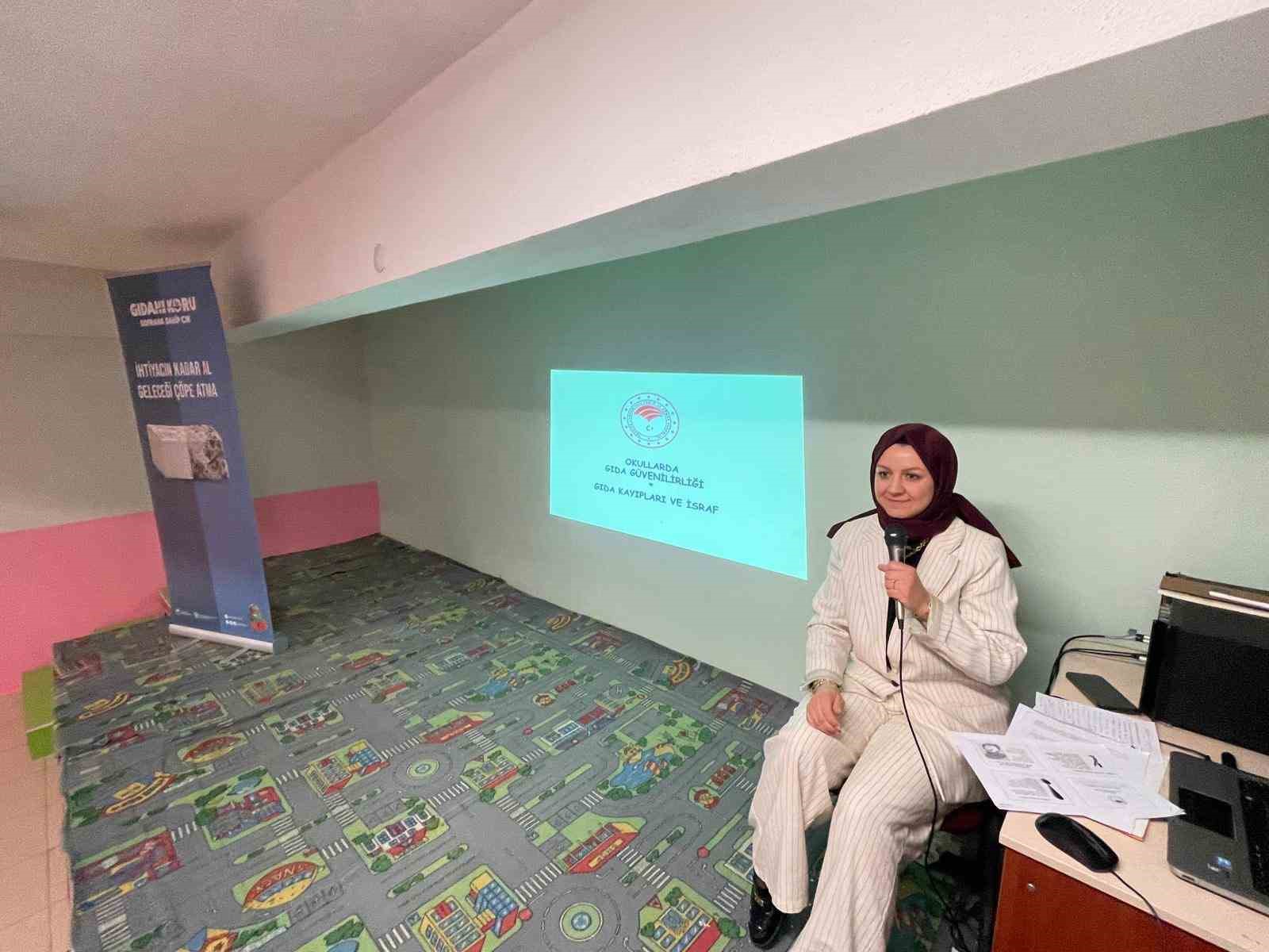 K&uuml;tahya&rsquo;da "Okullarda Gıda G&uuml;venilirliği ve Gıda İsrafı" konulu eğitim

