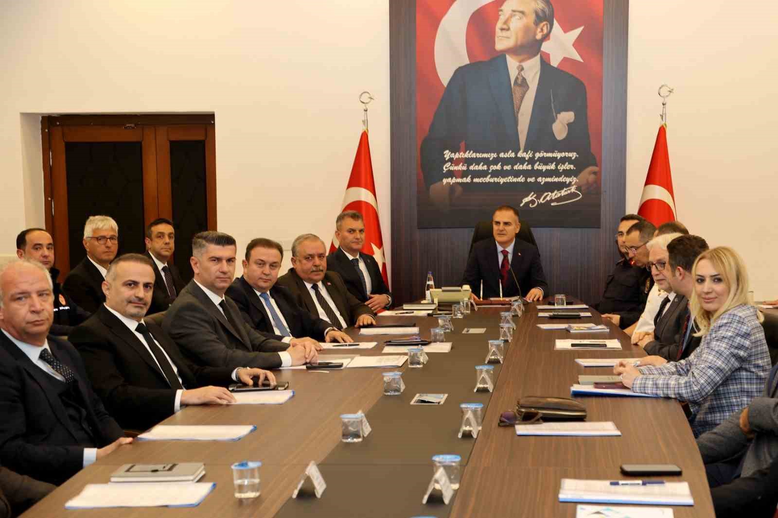 Muğla&rsquo;da 2026 yılı "Orman Yangınlarıyla M&uuml;cadele Komisyon Toplantısı" yapıldı
