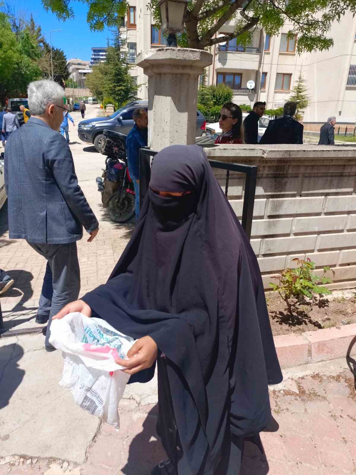 Elazığ&rsquo;da dilenci operasyonu
