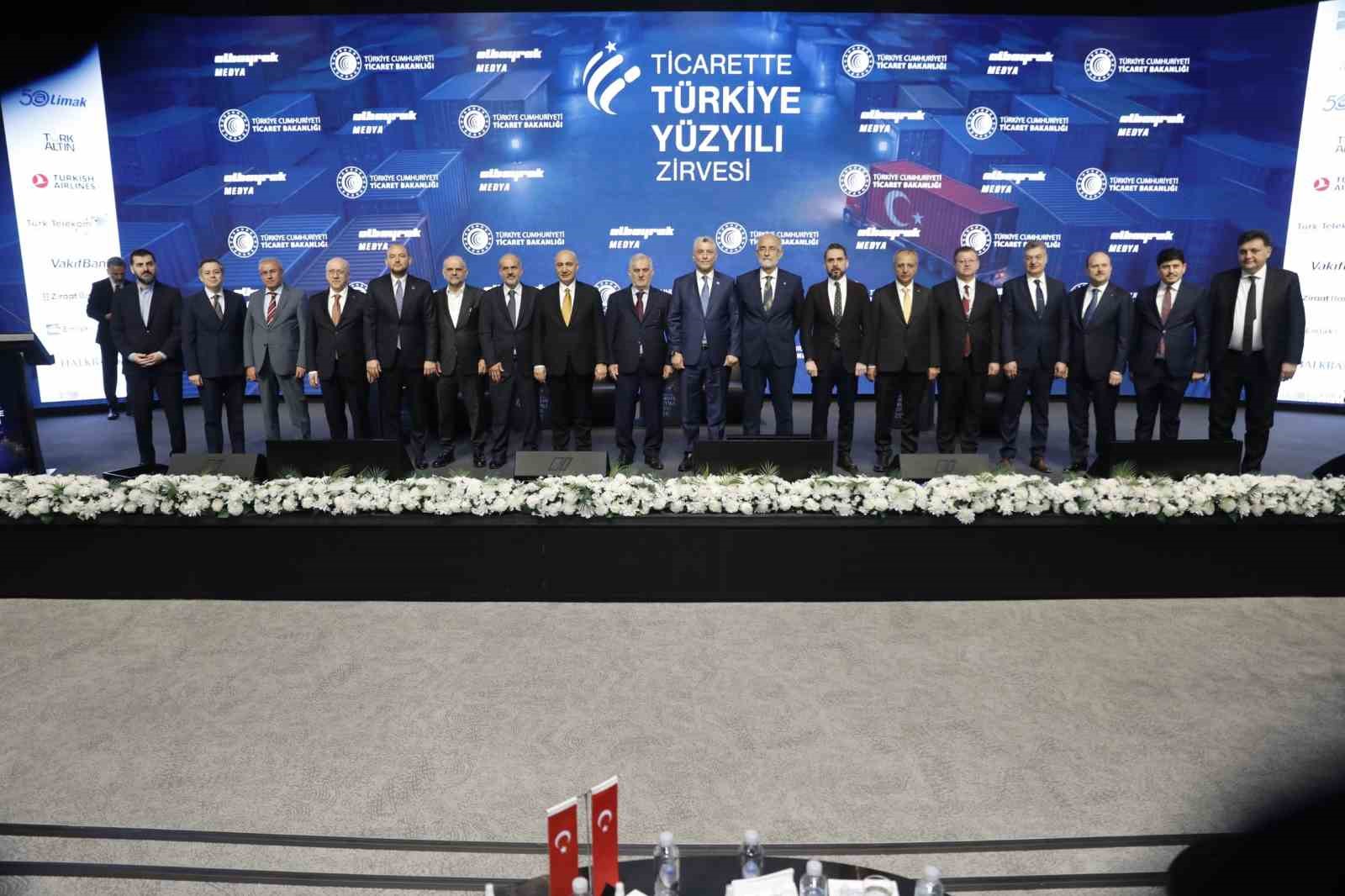 Bakan Bolat: "İstikrarına gıptayla bakılan ve rol model alınan bir &uuml;lke konumundayız"
