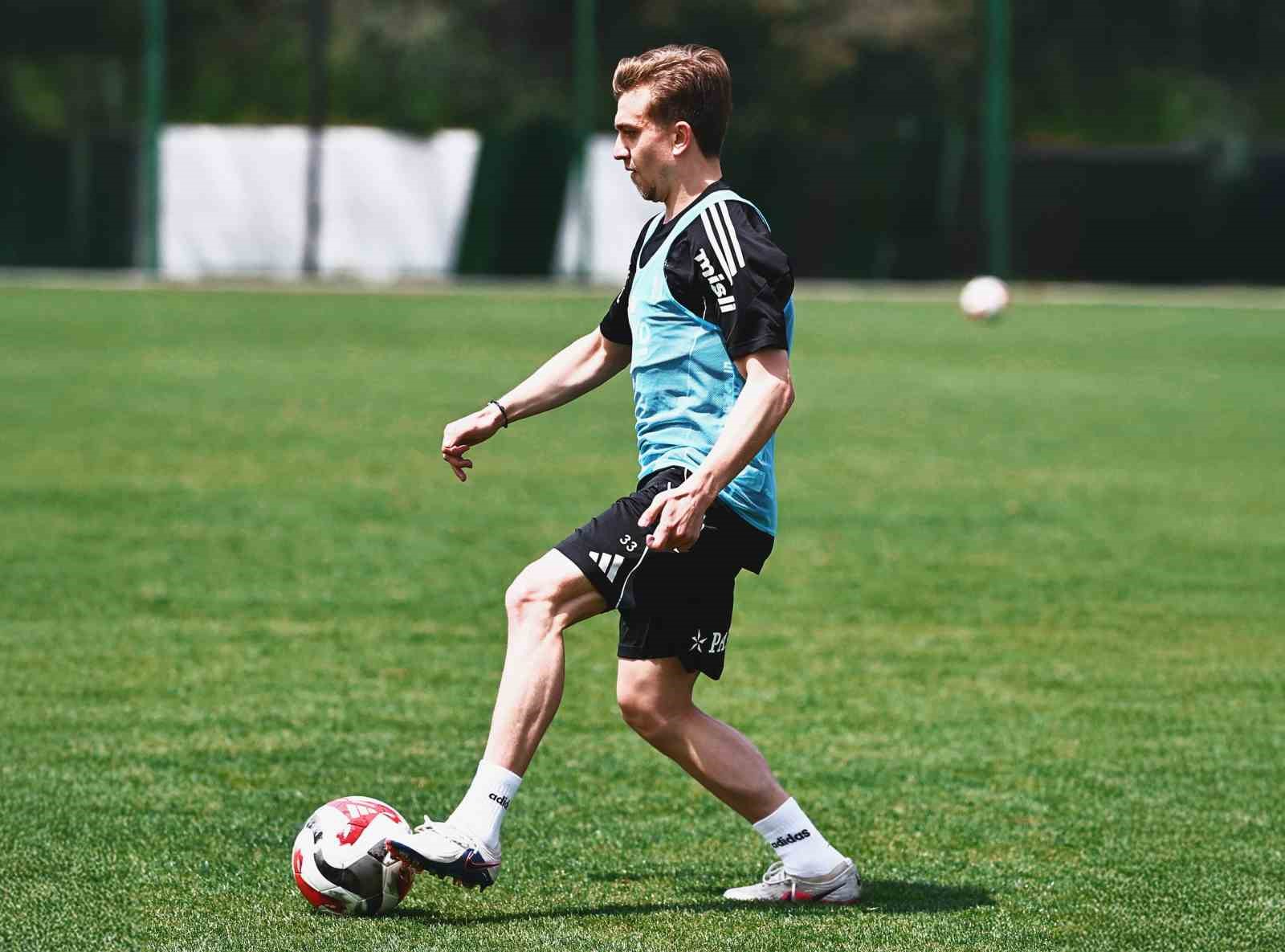 Beşiktaş, Trabzonspor ma&ccedil;ı hazırlıklarını tamamladı
