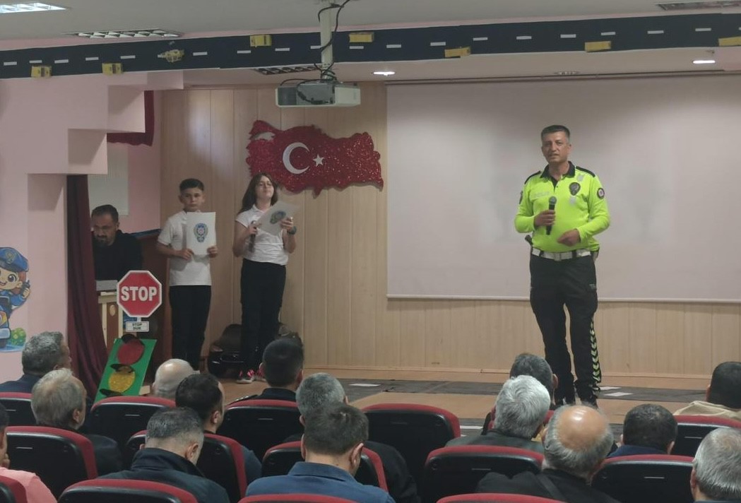 Sungurlu&rsquo;da 200 &ouml;ğrenciye trafik eğitimi verildi
