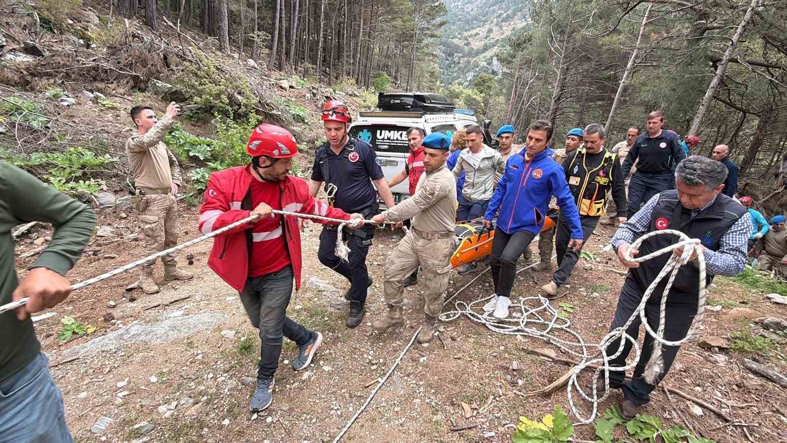 Kazdağları&rsquo;nda 100 kişilik personelle zorlu kurtarma operasyonu
