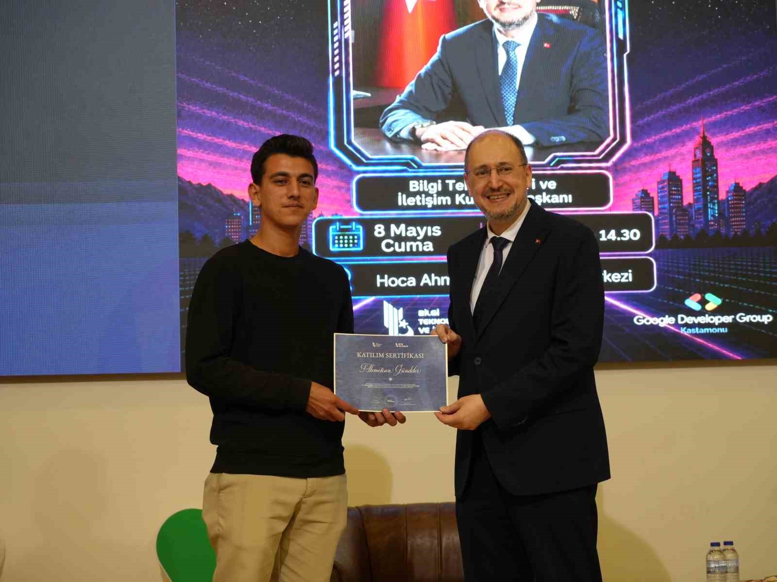 BTK Başkanı Karag&ouml;zoğlu: "6. nesil haberleşme kuantuma karşı tedbirleri de i&ccedil;inde barındıracak"
