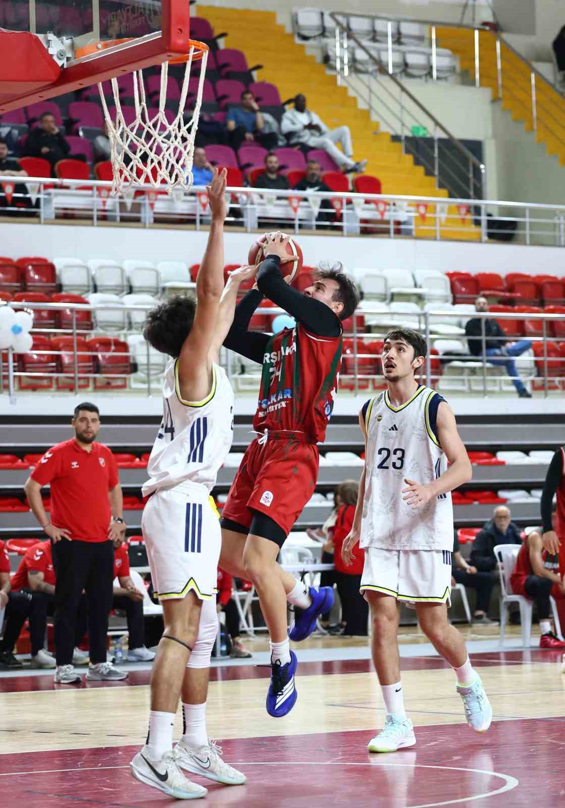 U18 Basketbol T&uuml;rkiye Şampiyonası&rsquo;nda yarı finale &ccedil;ıkanlar belli oldu
