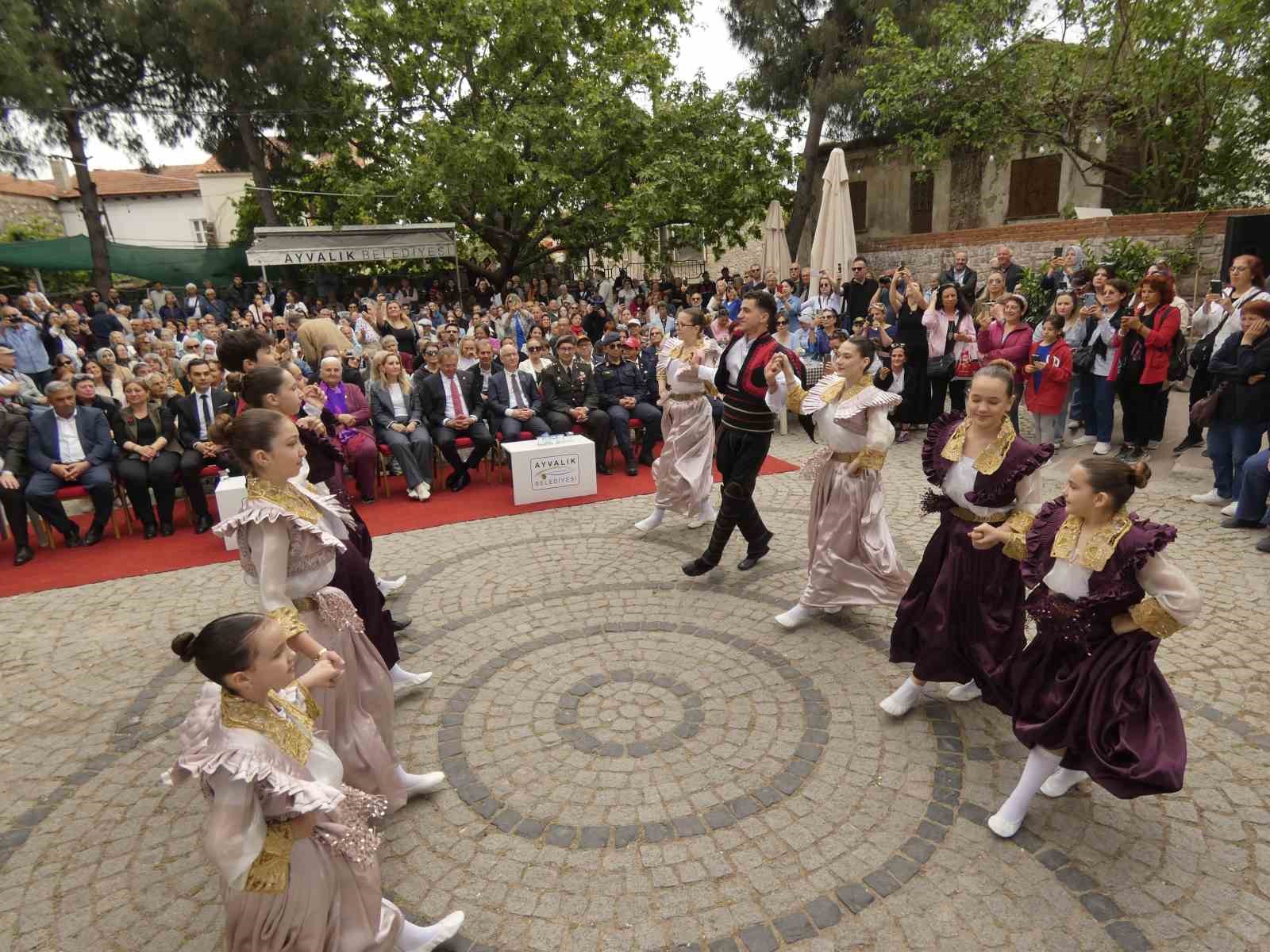 Ayvalık’ta 9. Küçükköy Teferiç Şenlikleri coşkuyla başladı