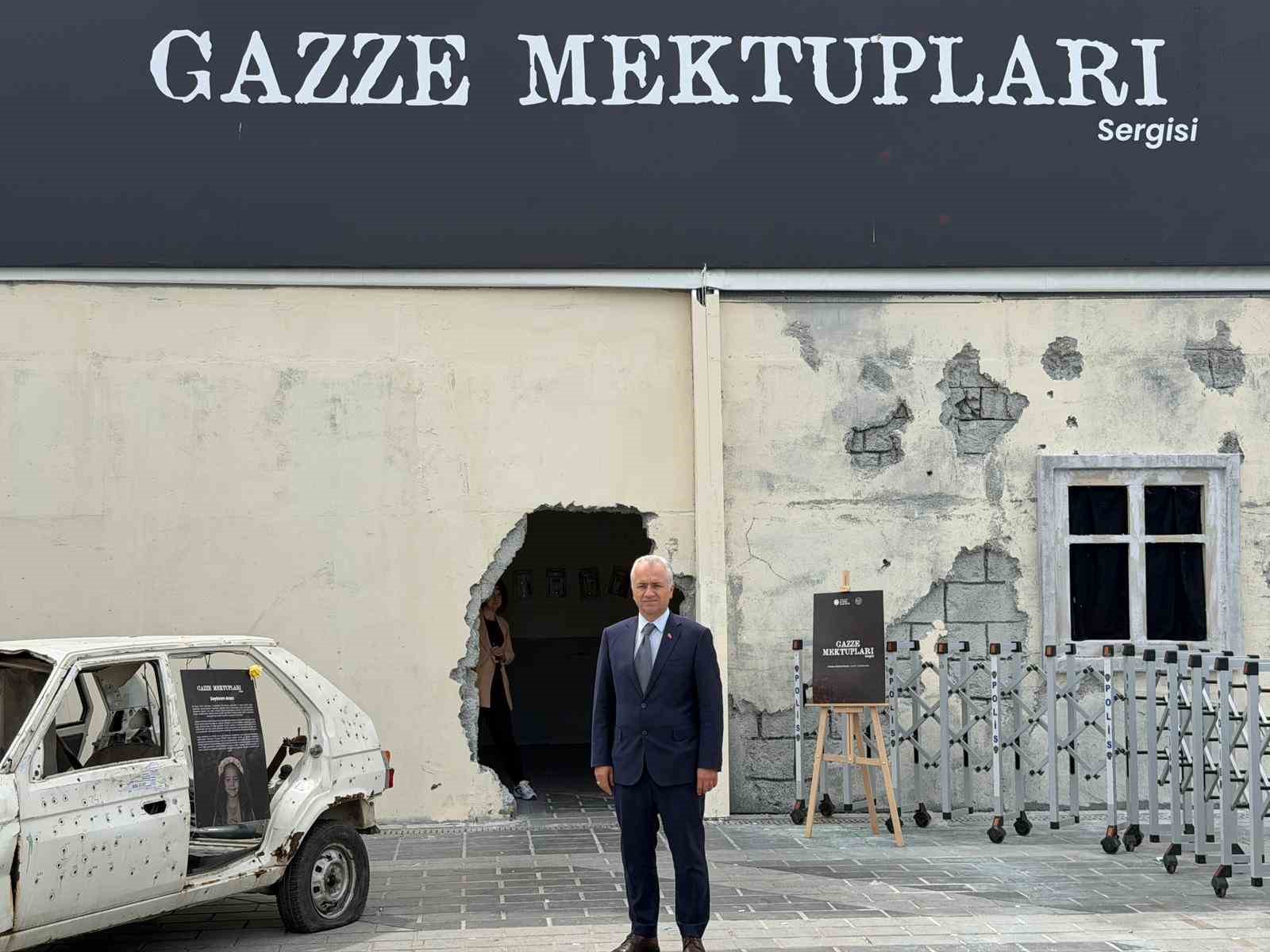 Malatya İş İnsanları Platformu "Gazze Mektupları" sergisine katıldı