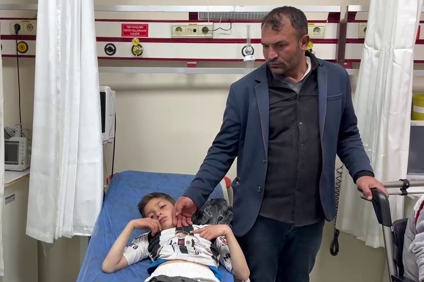 K&ouml;yde iki ayının saldırısına uğrayan Sencar&rsquo;ın imdadına &ccedil;oban k&ouml;peği Kral yetişti
