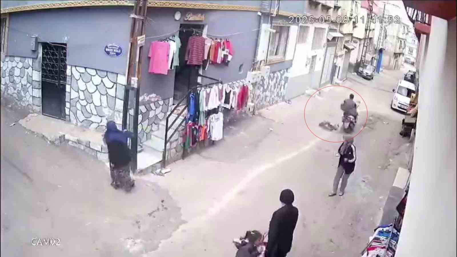 Gaziantep’te dehşete düşüren kaza: Motosiklet küçük kıza çarpıp kaçtı
