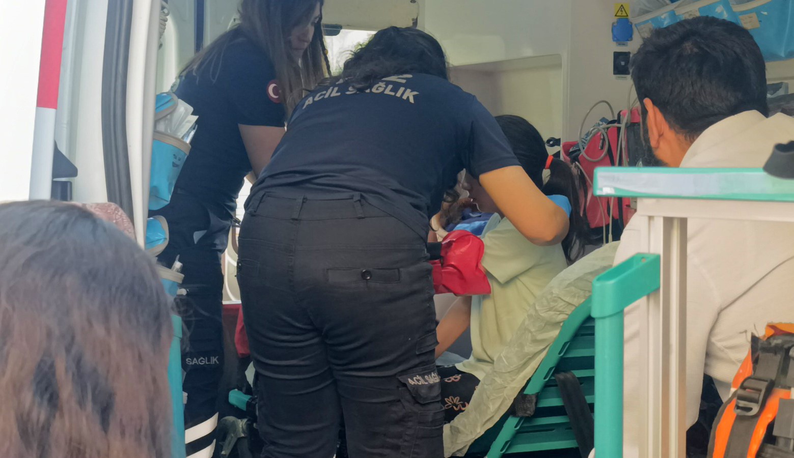 Motosikletle &ccedil;arpışan 9 yaşındaki bisikletli yaralandı
