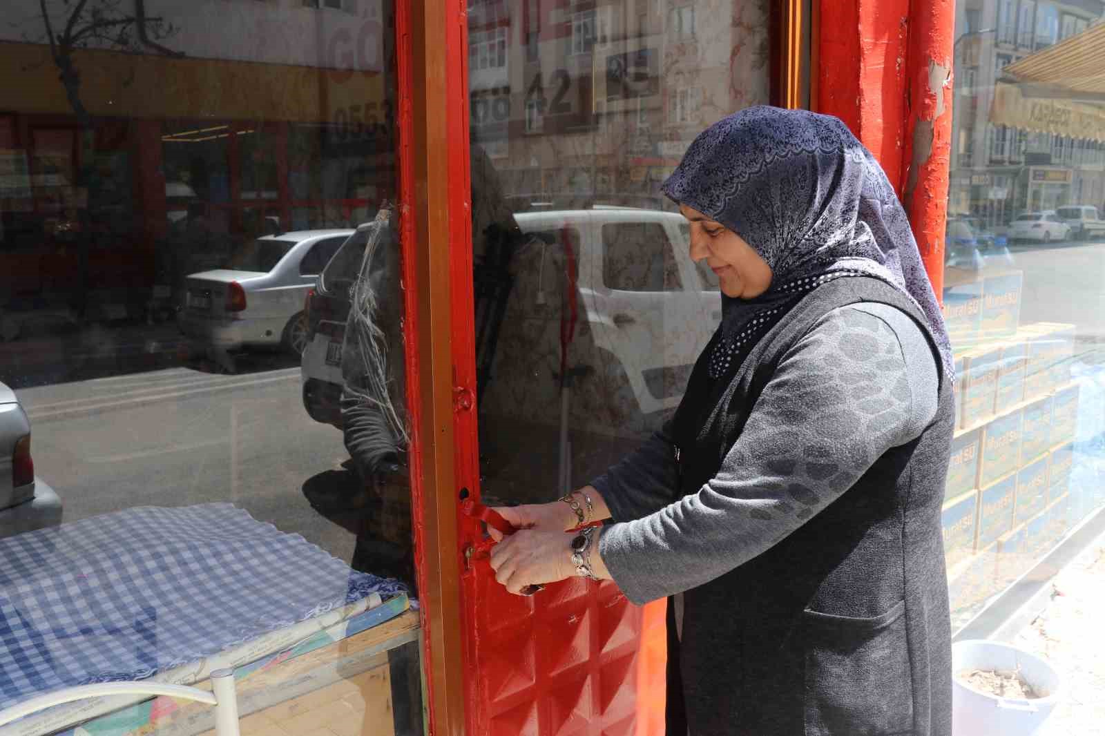 ’Kadınsın yapamazsın’ dediler, gözleme satarak 10 çocuk büyüttü

