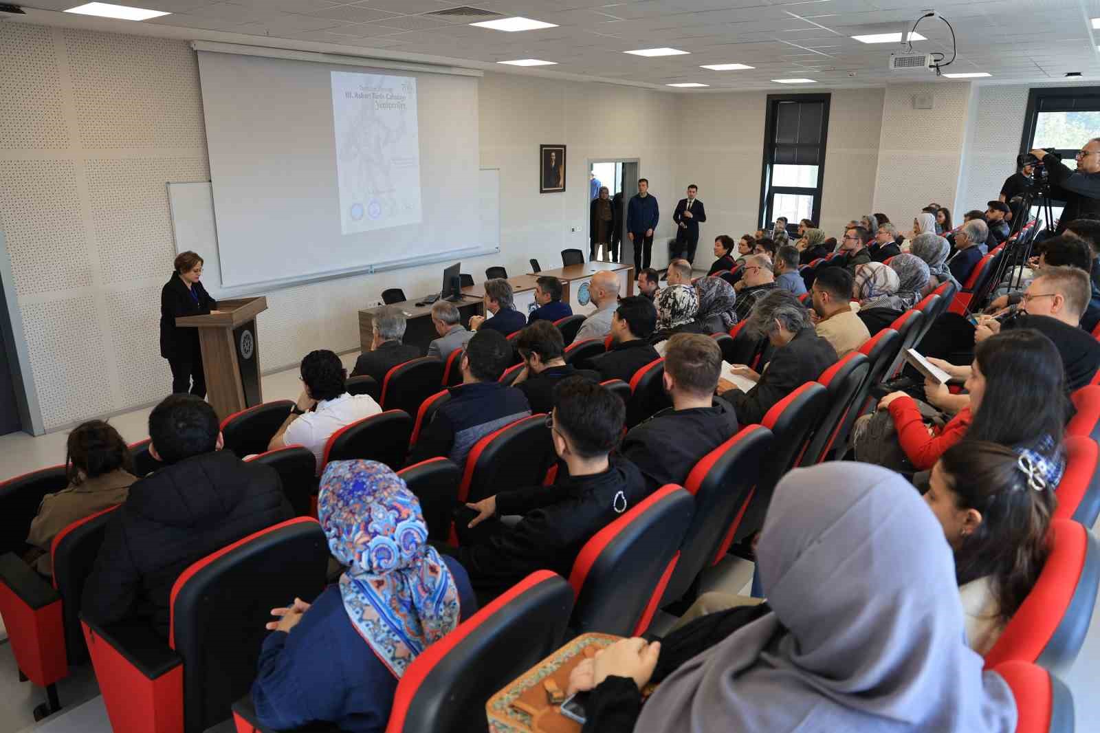 BU&Uuml;&rsquo;de 3. Askeri Tarih &Ccedil;alıştayı tamamlandı
