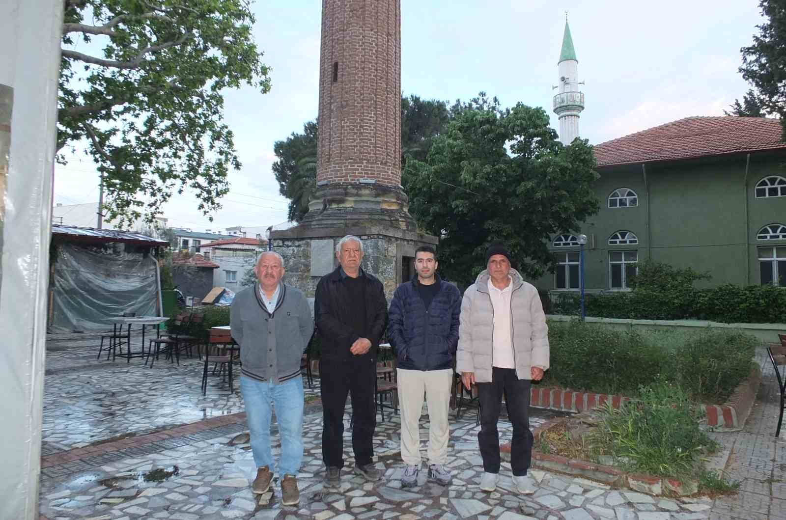 Balıkesir&rsquo;de yalnız minare mahallenin simgesi oldu
