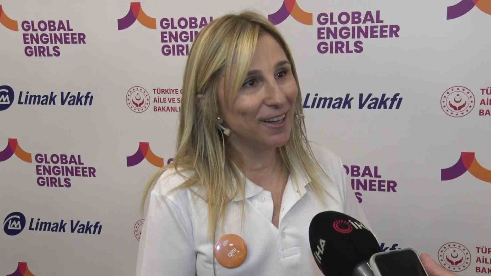 Bakan G&ouml;ktaş: "Kız &ccedil;ocuklarımızın m&uuml;hendislik alanında daha g&ouml;r&uuml;n&uuml;r olmasını &ccedil;ok &ouml;nemsiyoruz"
