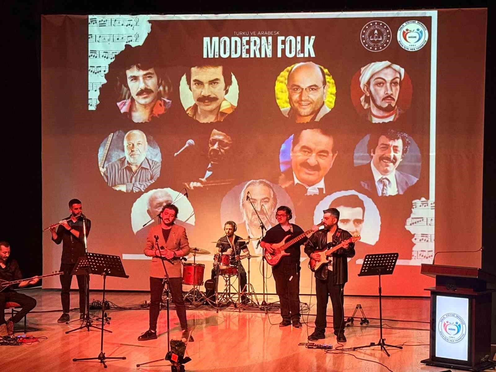 Niğde&rsquo;de &rsquo;Modern Folk Konseri&rsquo; sanatseverlerle buluştu
