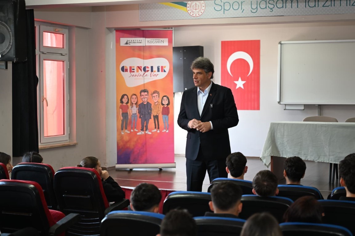 Başkan Kocaman gen&ccedil;lere kariyer tavsiyesi verdi

