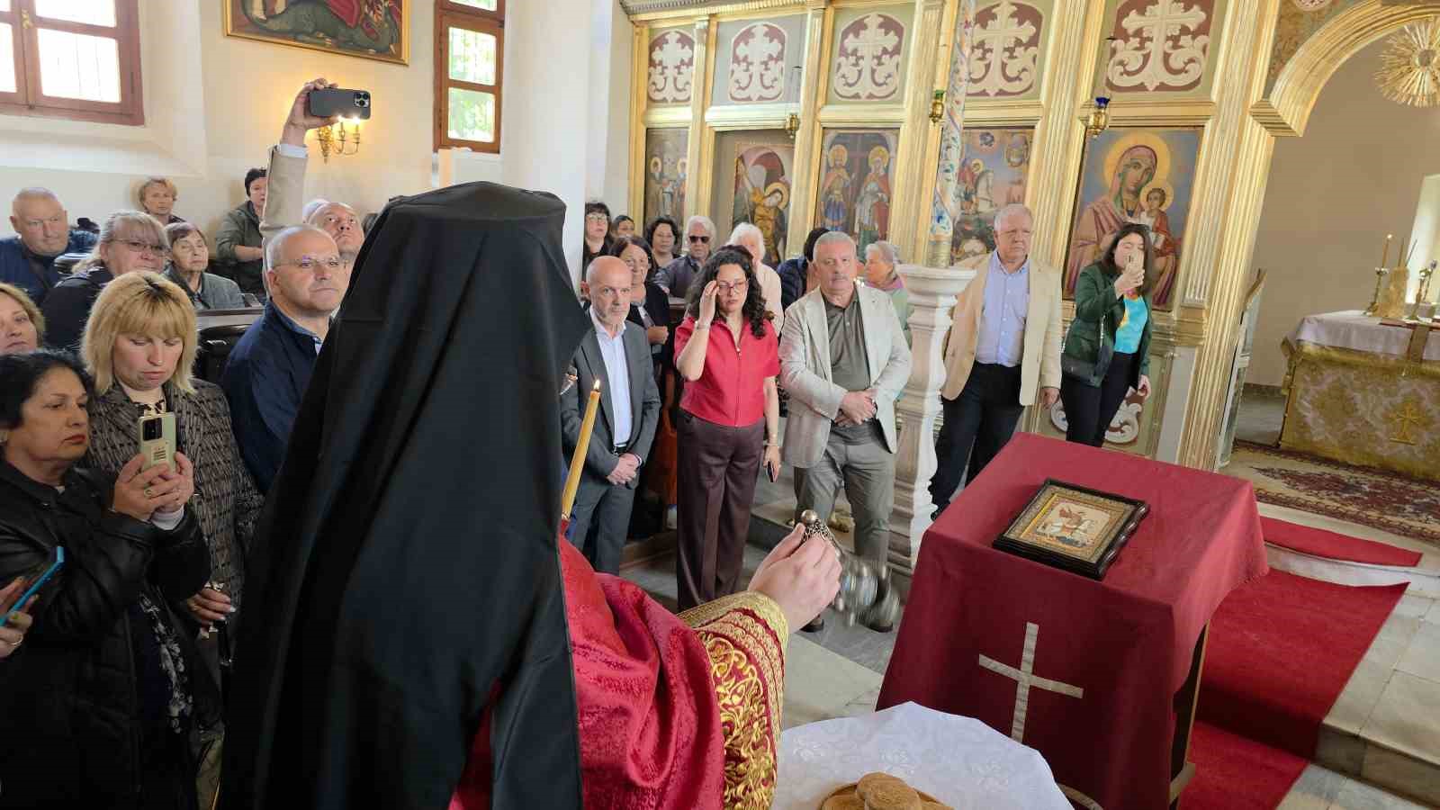 Kilise ayininde Bulgarca-Yunanca dil tartışması: Biz Yunan değiliz tepkisi
