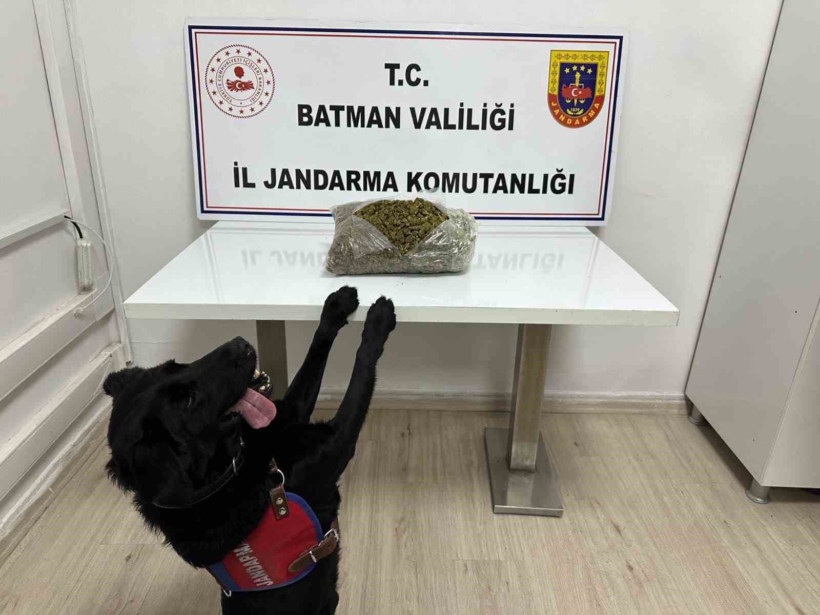 Batman’da ticari takside uyuşturucu madde ele geçirildi: 1 tutuklama