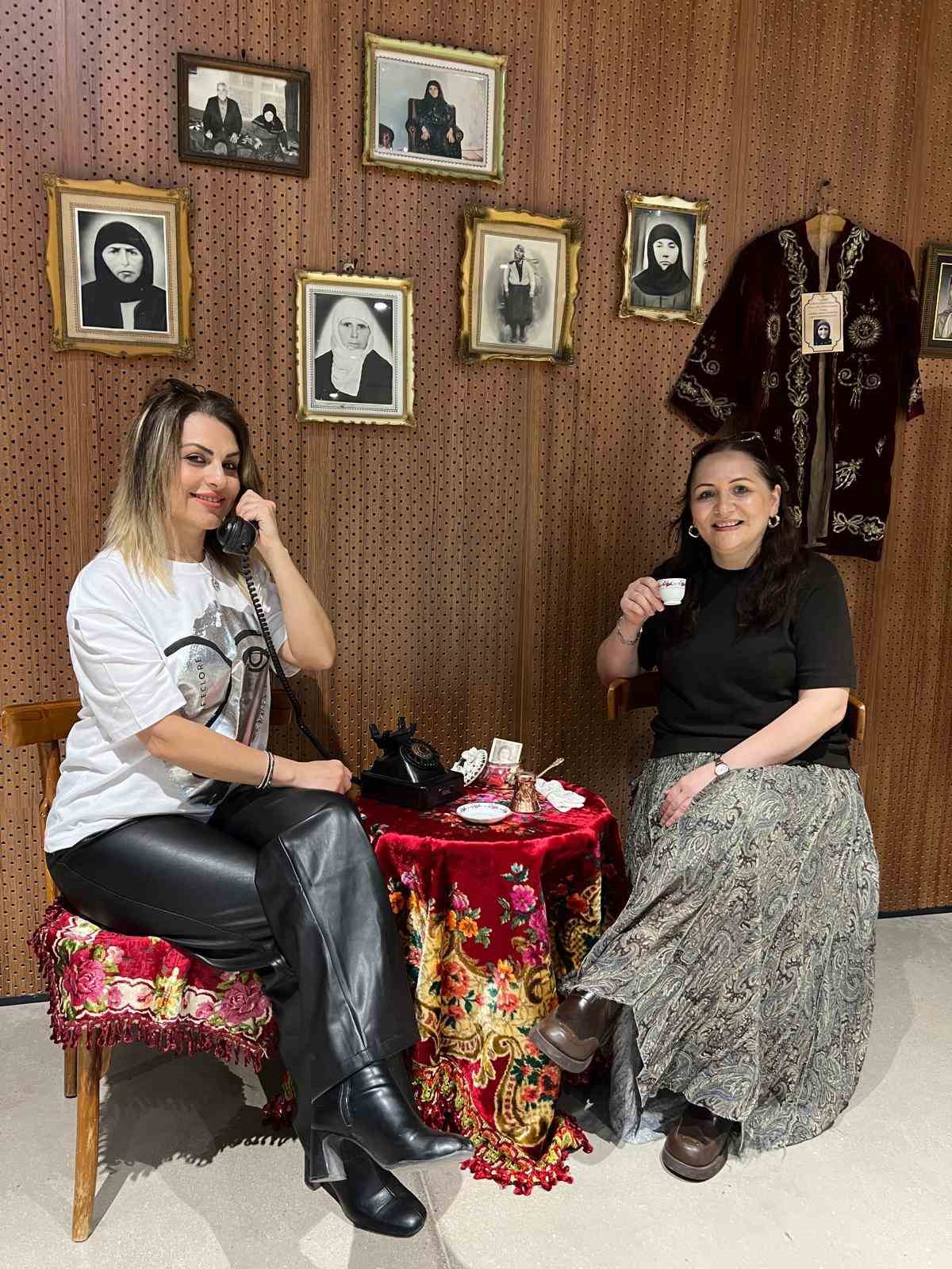 Rumeli kadınlarının g&ouml;&ccedil; hik&acirc;yeleri Samsun&rsquo;da sergide buluştu
