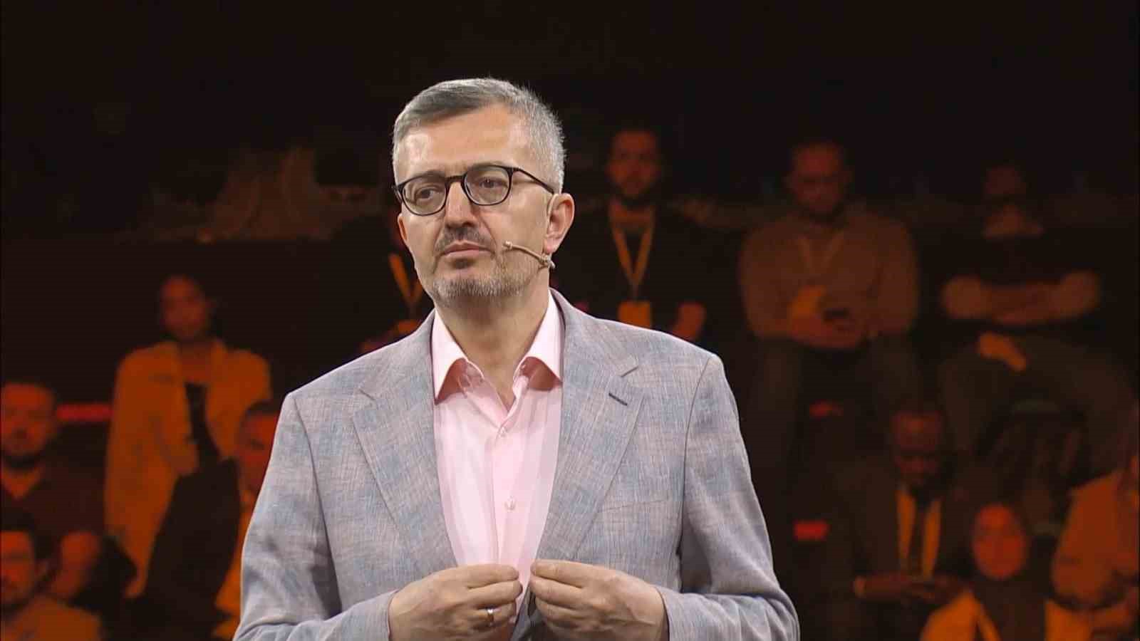 İletişim Başkanı Duran: "Artık teknoloji şirketleri bizi kontrol eden bir konuma geliyorlar"
