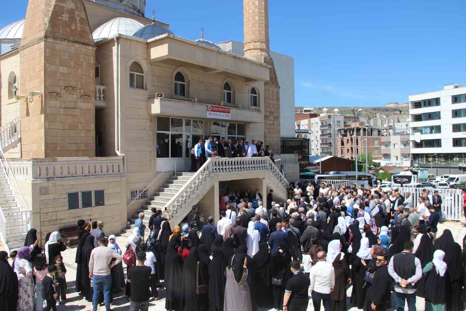 Şırnak’ta 139 hacı adayı kutsal topraklara uğurlandı