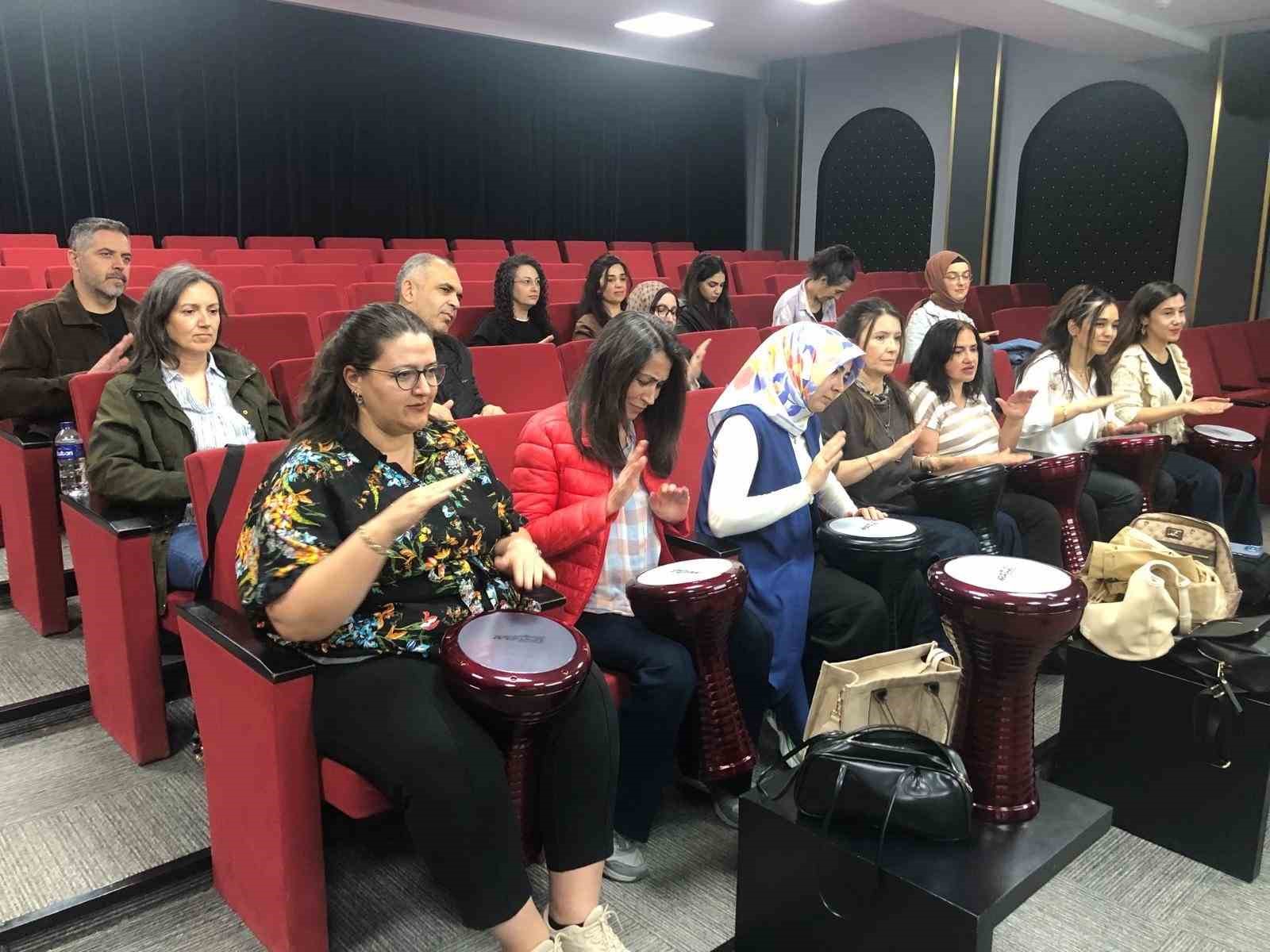 Balıkesir’de öğretmenlerden ritim şov